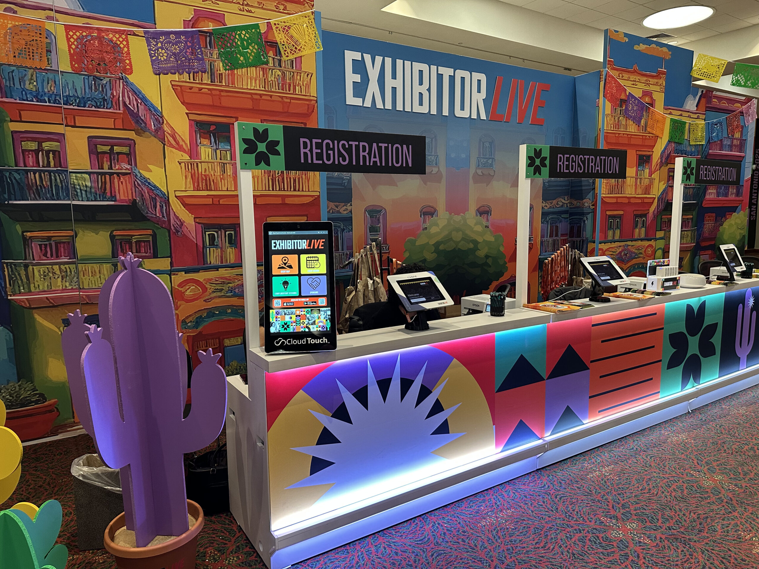 countertop-touch-screen-kiosk-rental-exlv